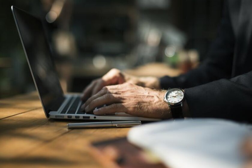 jup99_human-hand-working-with-laptop-networking-technology_700.jpg